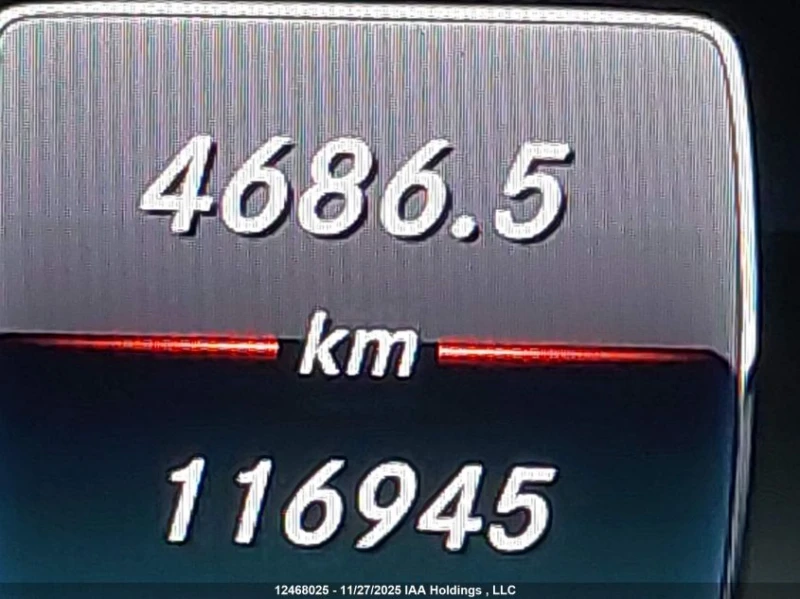 Mercedes-Benz C 300 AMG* 4MATIC* Памет* Панорама, снимка 12 - Автомобили и джипове - 52773344