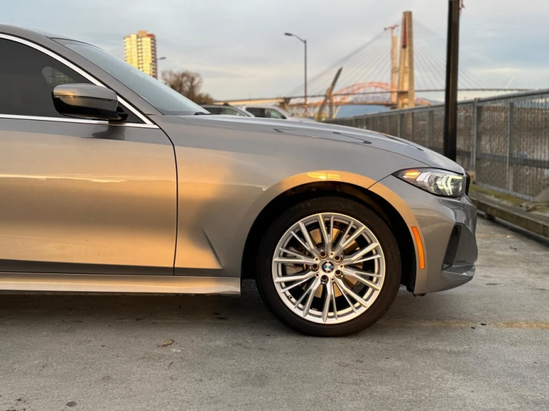 BMW 330 * xDrive | Spinny Certified w/ Free Warranty | Loc, снимка 10 - Автомобили и джипове - 52913085