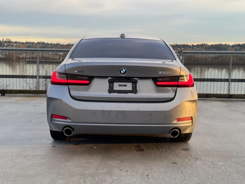BMW 330 * xDrive | Spinny Certified w/ Free Warranty | Loc, снимка 7 - Автомобили и джипове - 52913085