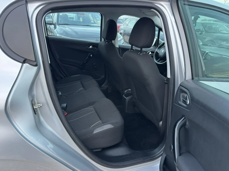 Peugeot 208 1.6E HDI, снимка 13 - Автомобили и джипове - 53191277