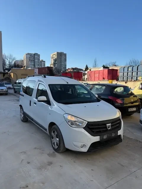 Dacia Dokker, снимка 4 - Автомобили и джипове - 53166574