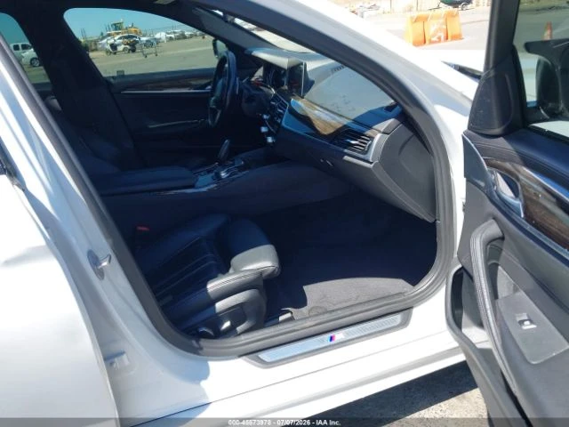 BMW 540 i * RWD * CARFAX * ОПЦИЯ ЗА ФИНАНСИРАНЕ * , снимка 5 - Автомобили и джипове - 55951561