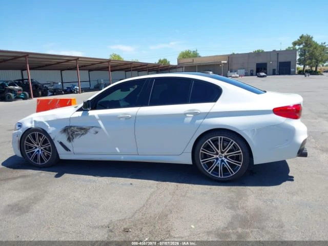 BMW 540 i * RWD * CARFAX * ОПЦИЯ ЗА ФИНАНСИРАНЕ * , снимка 14 - Автомобили и джипове - 55951561