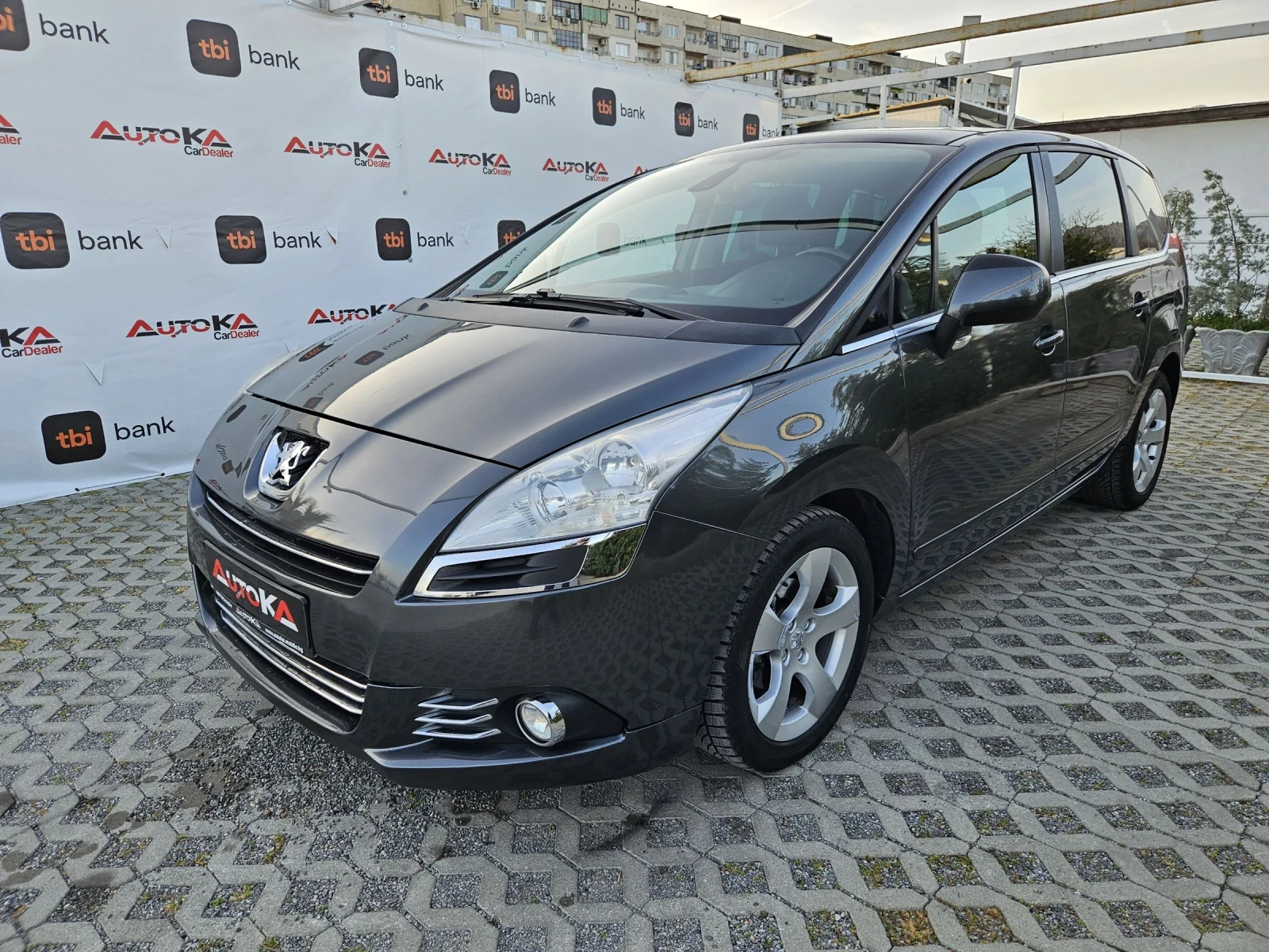 Peugeot 5008 1.6i-120кс= ГАЗ* LANDI RENZO= 7МЕСТА= ПАНОРАМА - изображение 6