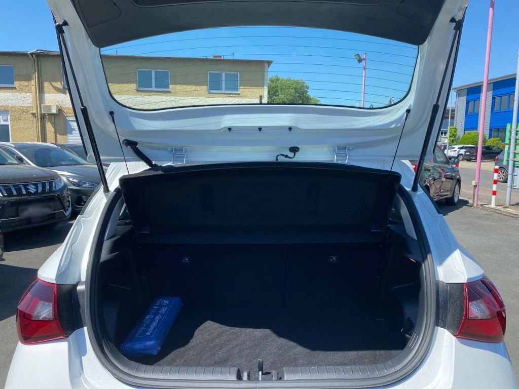 Hyundai I20 1.2/84HP/SELECT/LED/ПОДГРЕВ-ВОЛАН/СЕДАЛКИ/458v - изображение 6