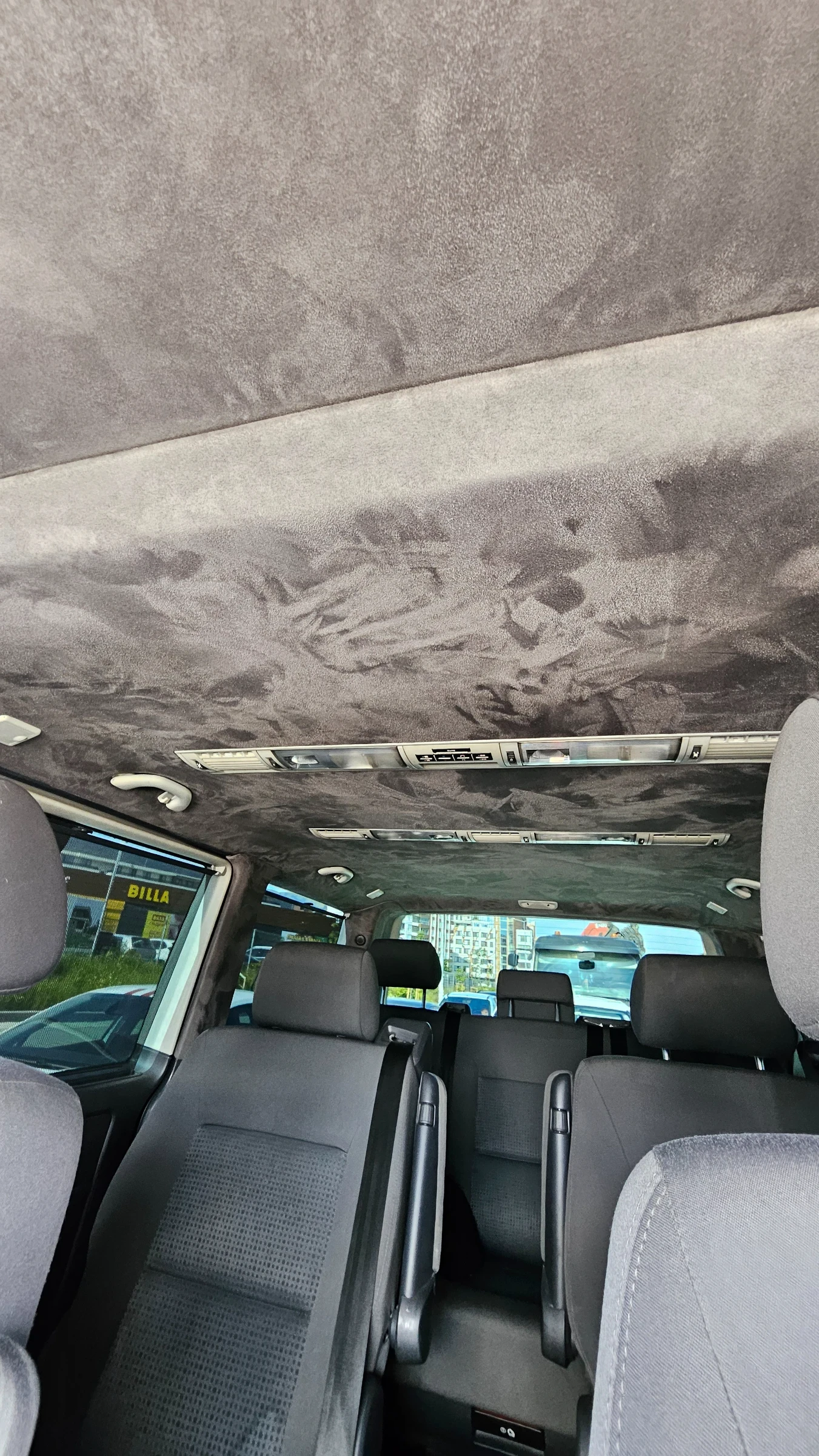VW Multivan Бус - изображение 8