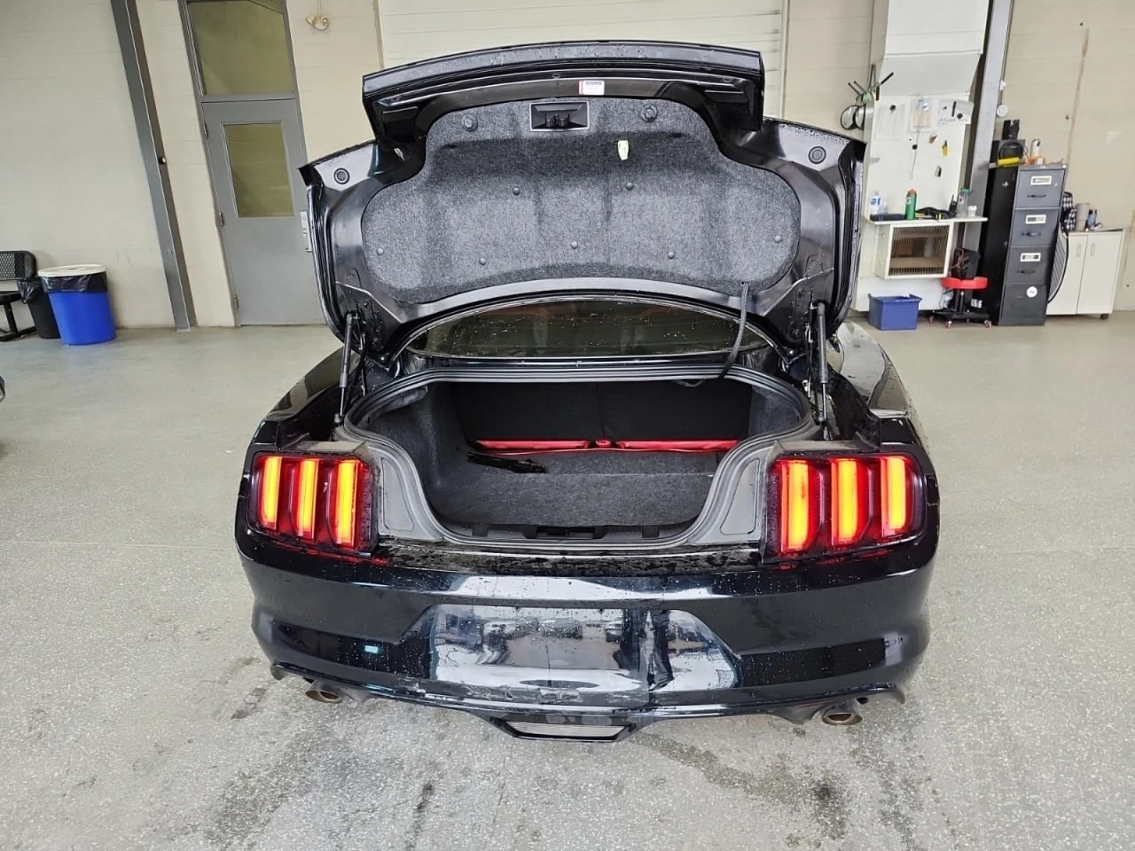 Ford Mustang * CARFAX * АВТО КРЕДИТ * ЦЕНА ДО БГ! - изображение 7