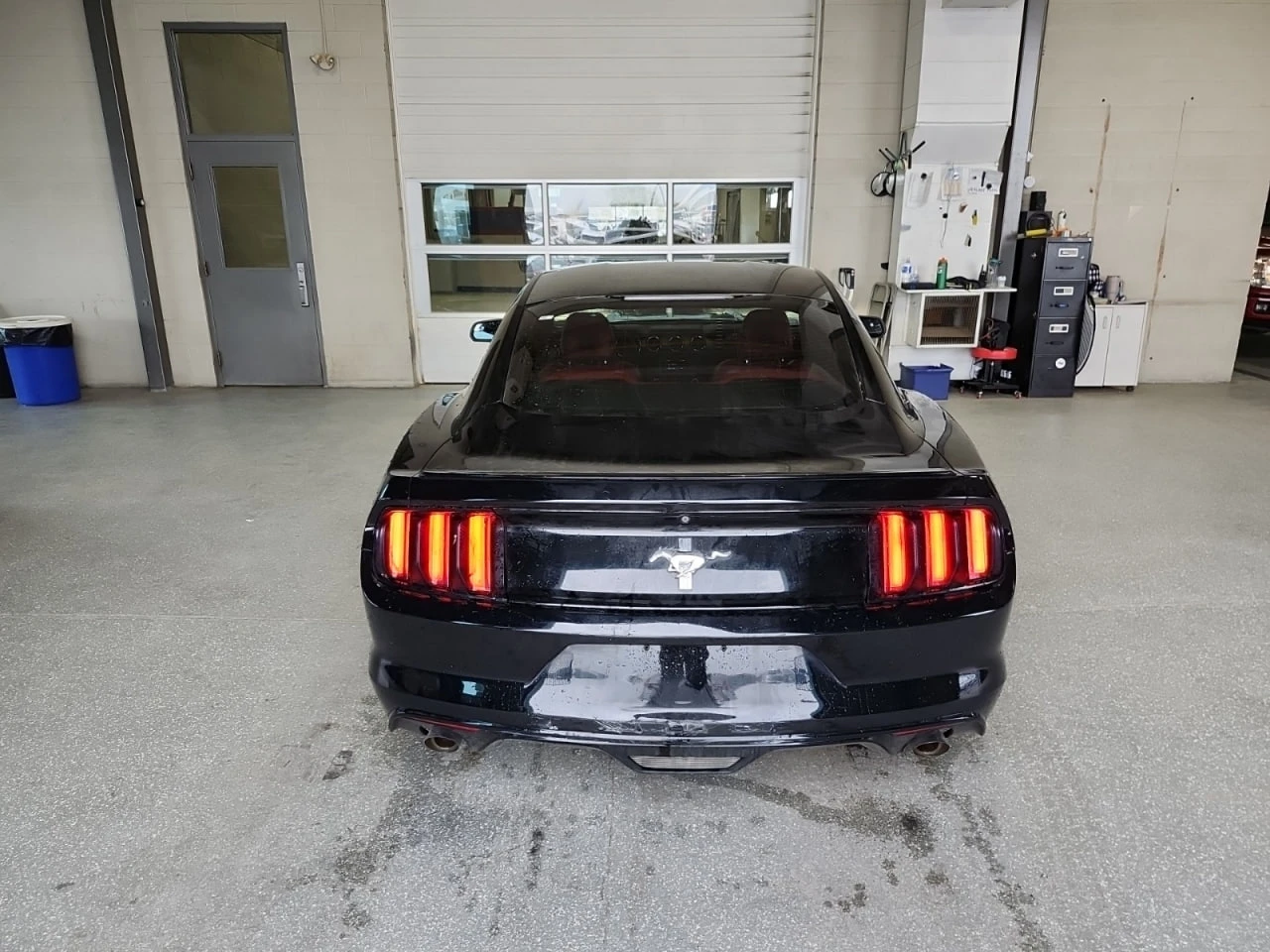 Ford Mustang * CARFAX * АВТО КРЕДИТ * ЦЕНА ДО БГ! - изображение 2
