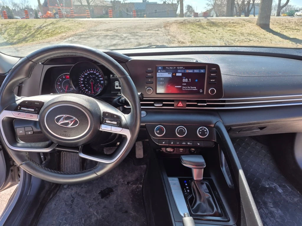 Hyundai Elantra * Preferred * CARFAX * БЕЗ ПЪРВОНАЧАЛНА ВНОСКА - изображение 9