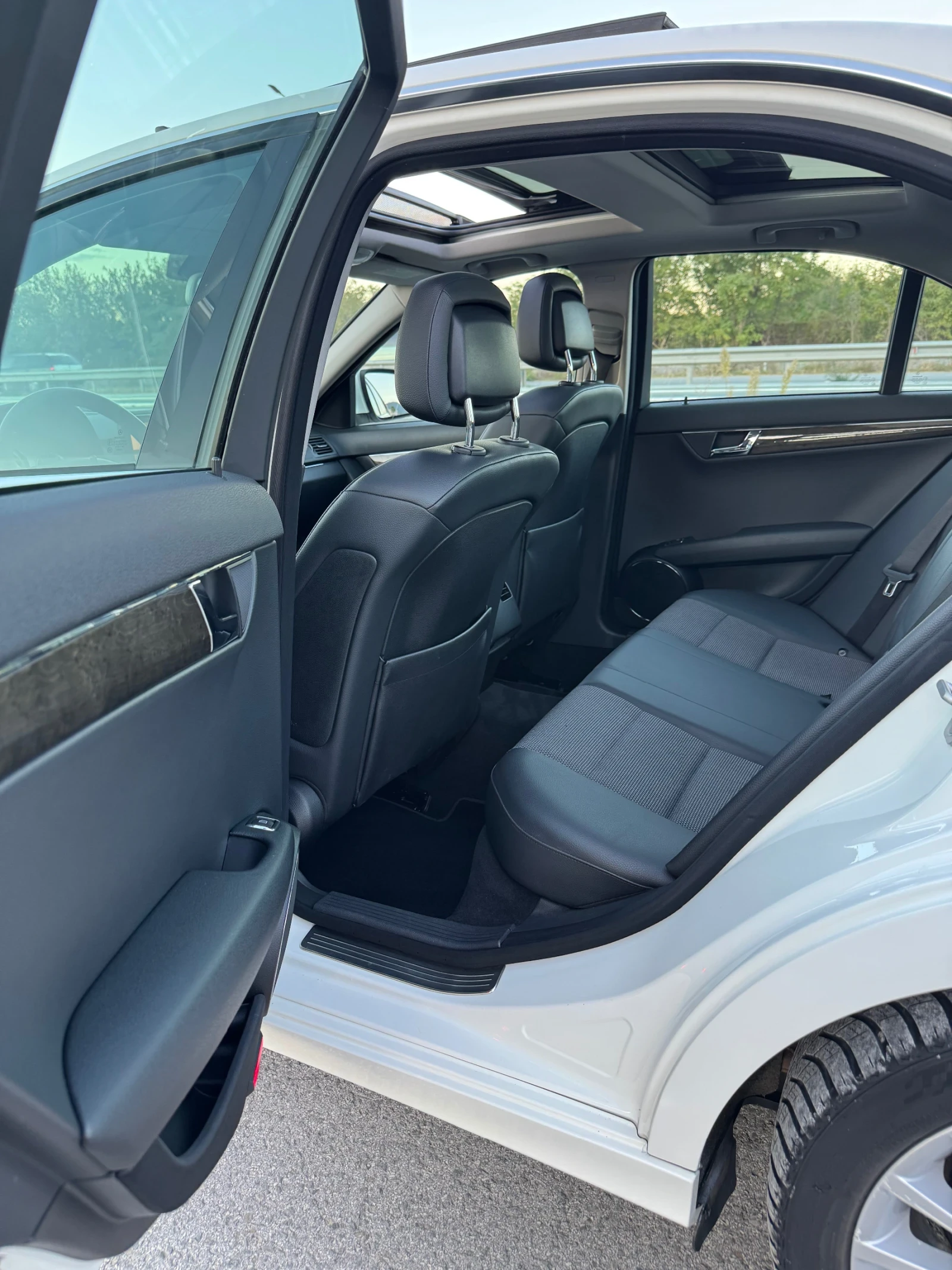 Mercedes-Benz C 180 FULL | Mobile.bg — изображение 12