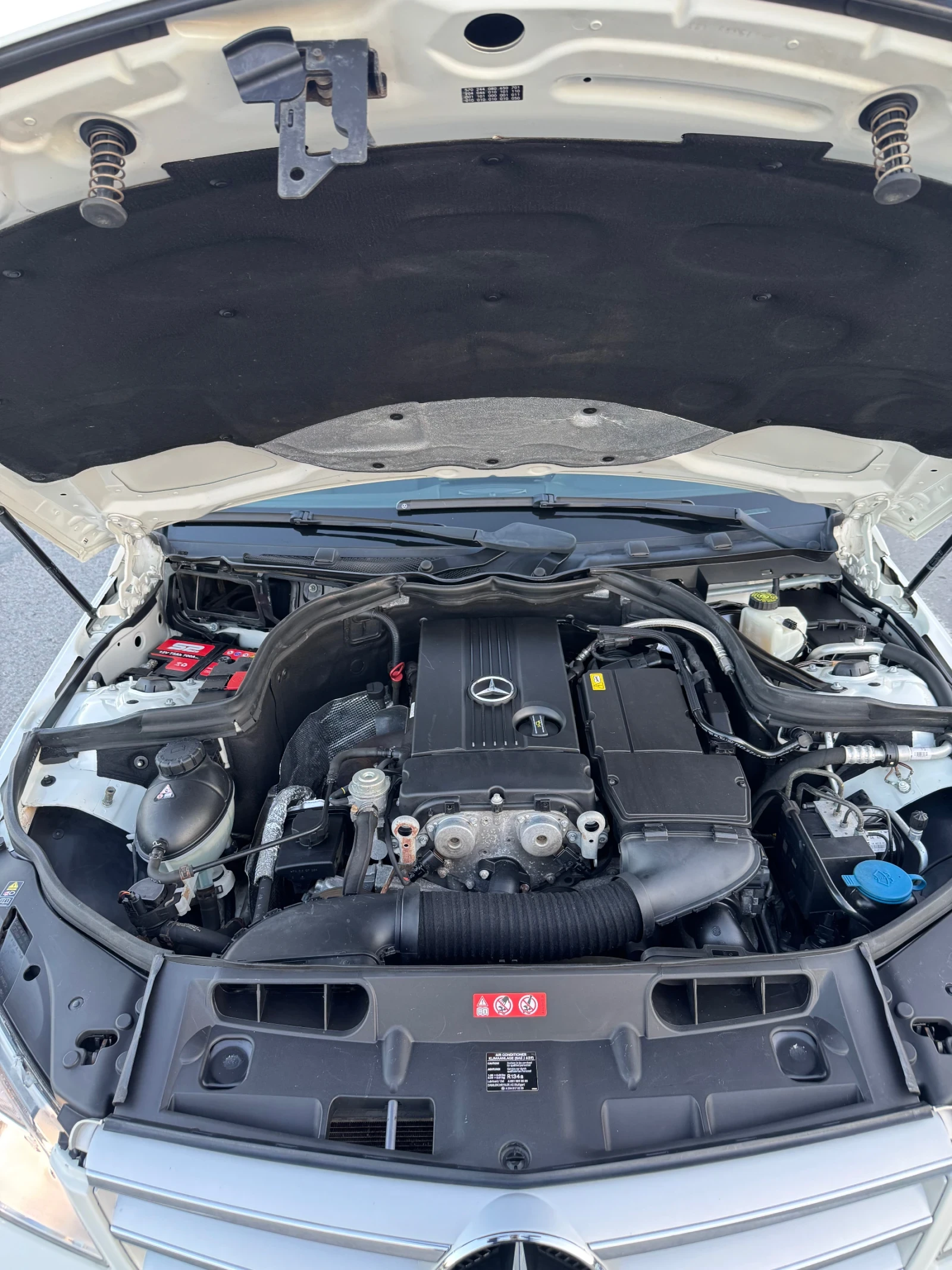 Mercedes-Benz C 180 FULL | Mobile.bg — изображение 16