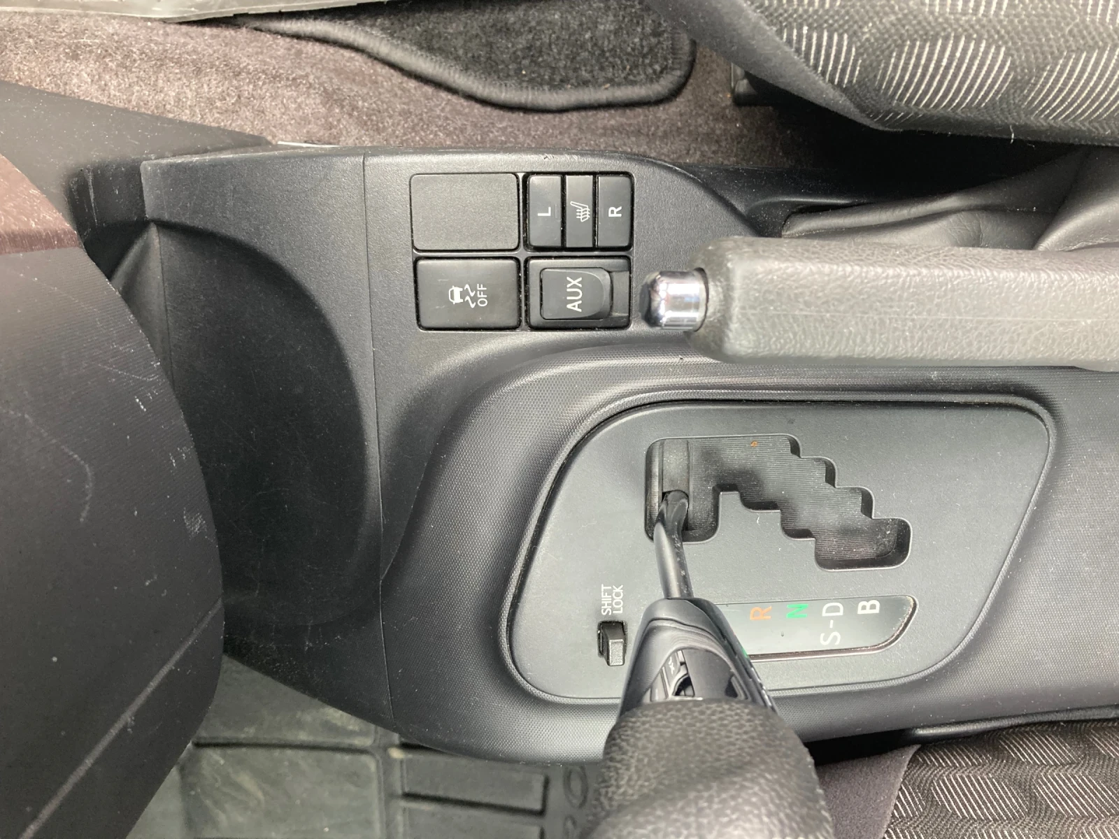 Toyota IQ 1.0Autimat, снимка 12 - Автомобили и джипове - 52463382