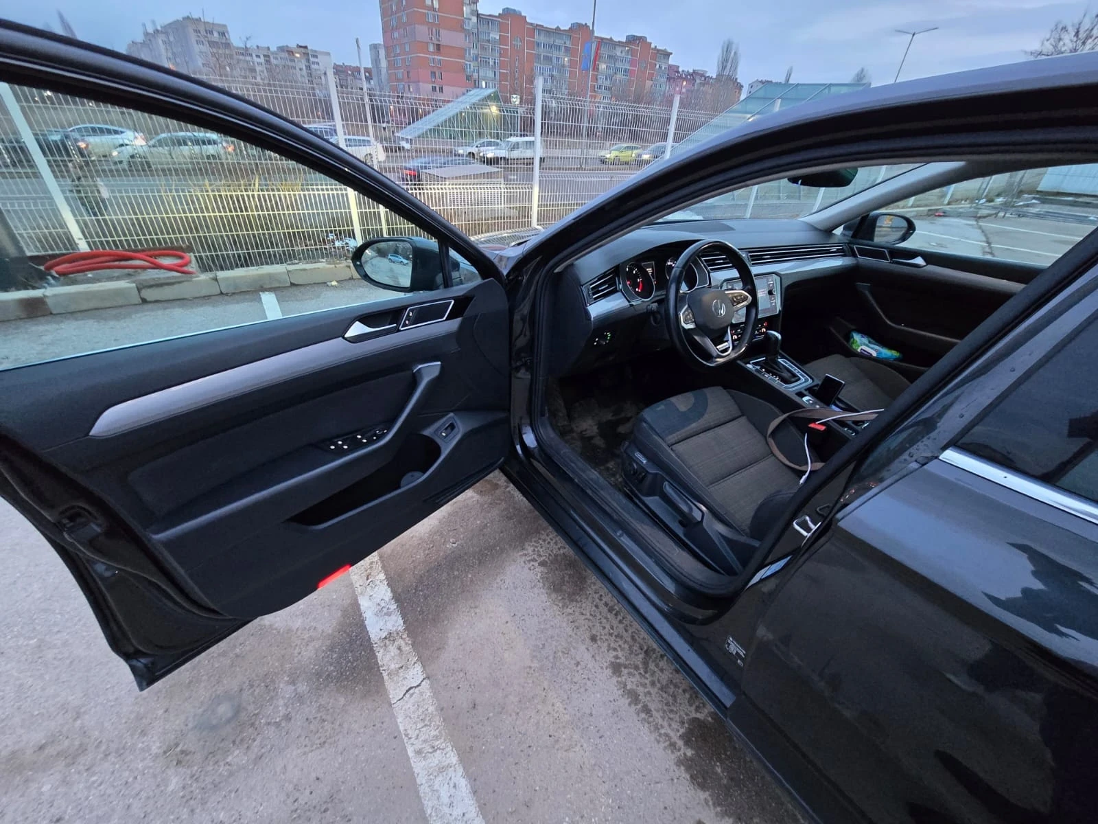 VW Passat 2.0 TDI 200hp * История* * От България* * Лизинг* , снимка 5 - Автомобили и джипове - 53689396