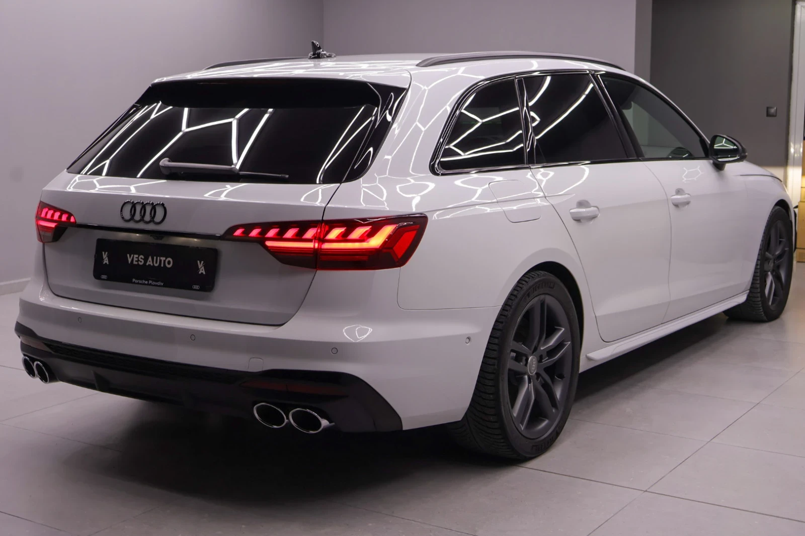 Audi S4 55TDI/MARTIX/CARBON/360/B&O/AMBIENT/HUD/FULL, снимка 7 - Автомобили и джипове - 53962519