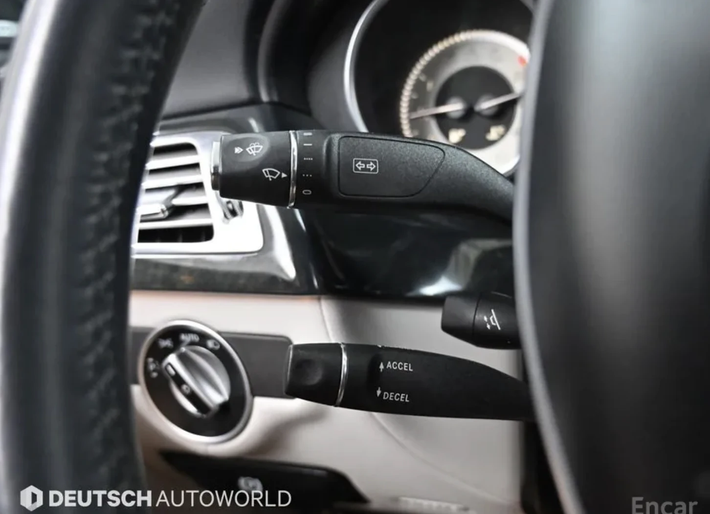 Mercedes-Benz CLS 500 КОЖА* ПОДГРЕВ* ОБДУХВАНЕ* МАСАЖИ* ШИБИДАХ* , снимка 14 - Автомобили и джипове - 54021334