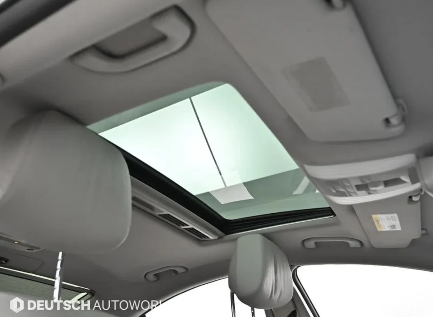 Mercedes-Benz CLS 500 КОЖА* ПОДГРЕВ* ОБДУХВАНЕ* МАСАЖИ* ШИБИДАХ* , снимка 15 - Автомобили и джипове - 54021334