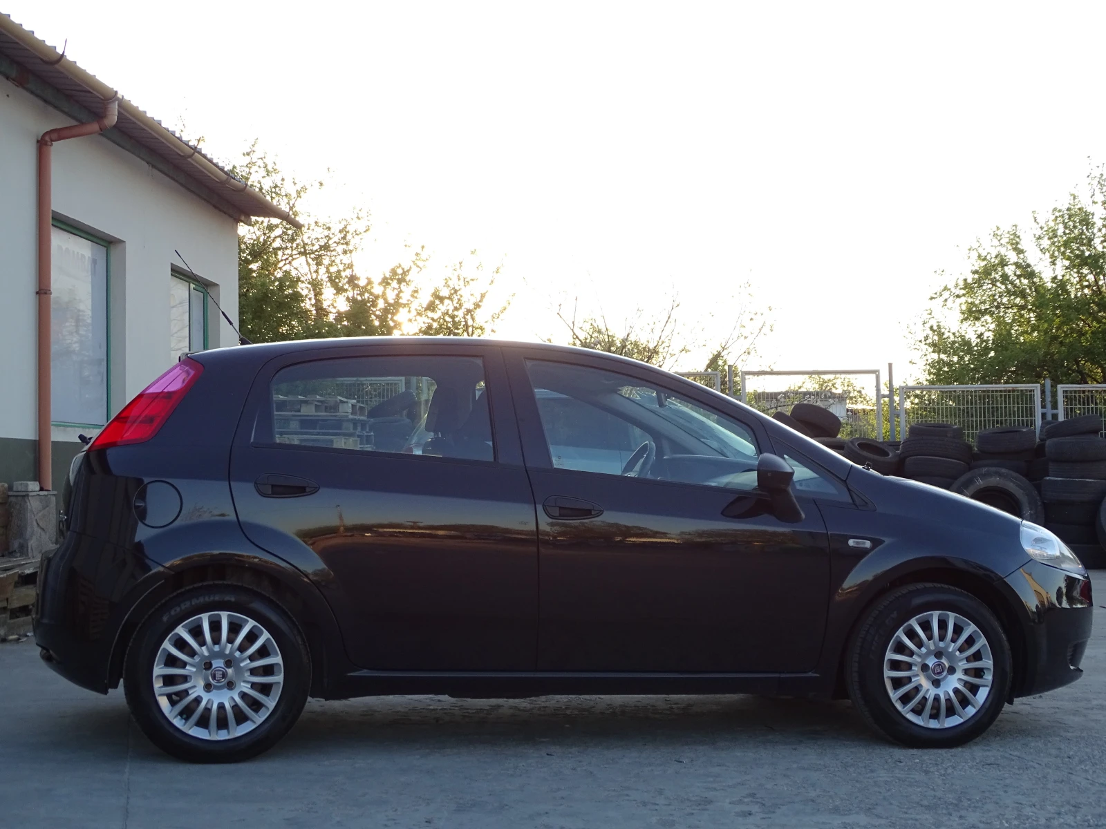 Fiat Punto 1.4i_LPG_Газова Уредба_* , снимка 5 - Автомобили и джипове - 54392261