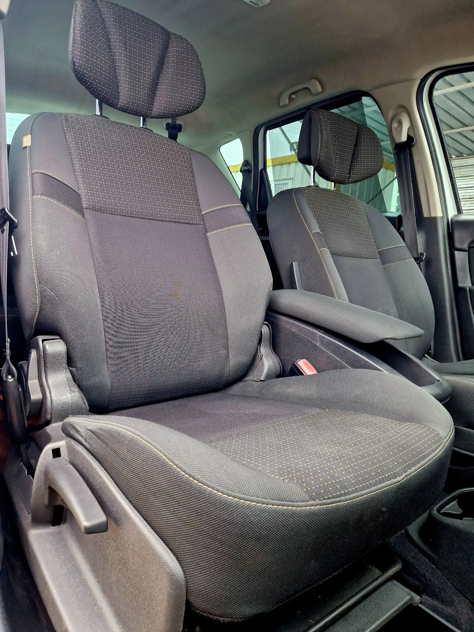 Renault Scenic 1.9 тди /Keyless Go/Регистриран / Лизинг / Бартер , снимка 13 - Автомобили и джипове - 54407045