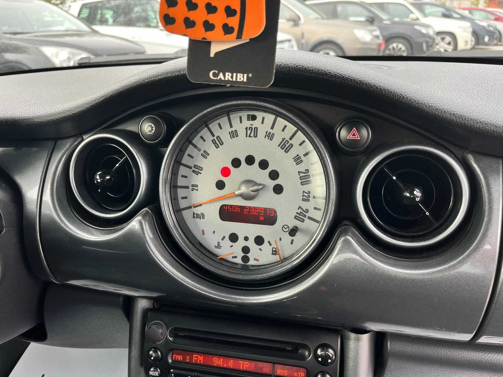 Mini Cooper 1, 4D4D-75k.c/6ск/КЛИМАТИК!!!, снимка 12 - Автомобили и джипове - 54480887