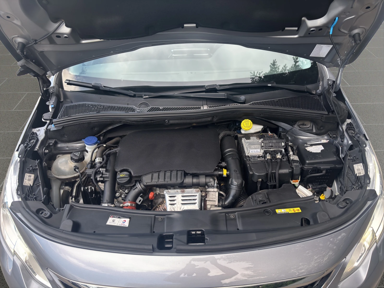 Peugeot 2008 ACTIVE 1.2 e-THP 110 EAT6 STT EURO 6, снимка 14 - Автомобили и джипове - 54500949