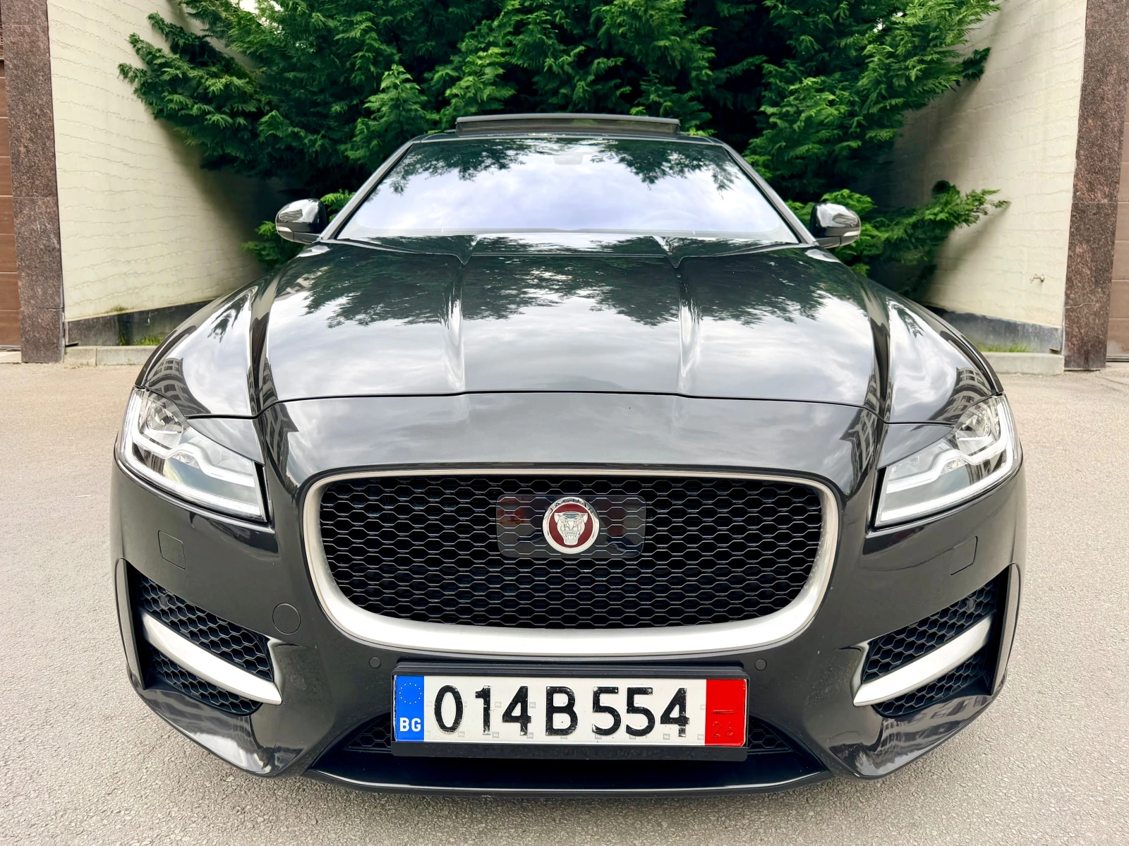 Jaguar Xf 3.0d R-SPORT KOJA NAVI PODGREV LUK, снимка 2 - Автомобили и джипове - 54936819