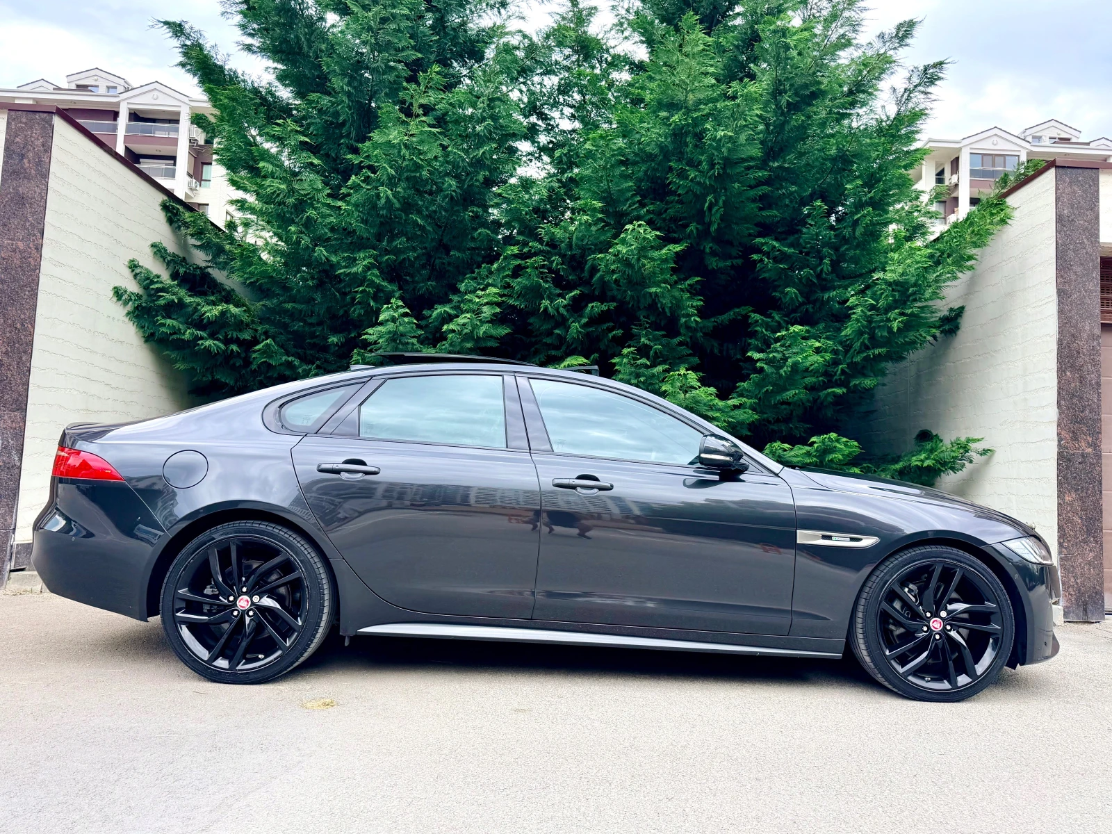 Jaguar Xf 3.0d R-SPORT KOJA NAVI PODGREV LUK, снимка 4 - Автомобили и джипове - 54936819