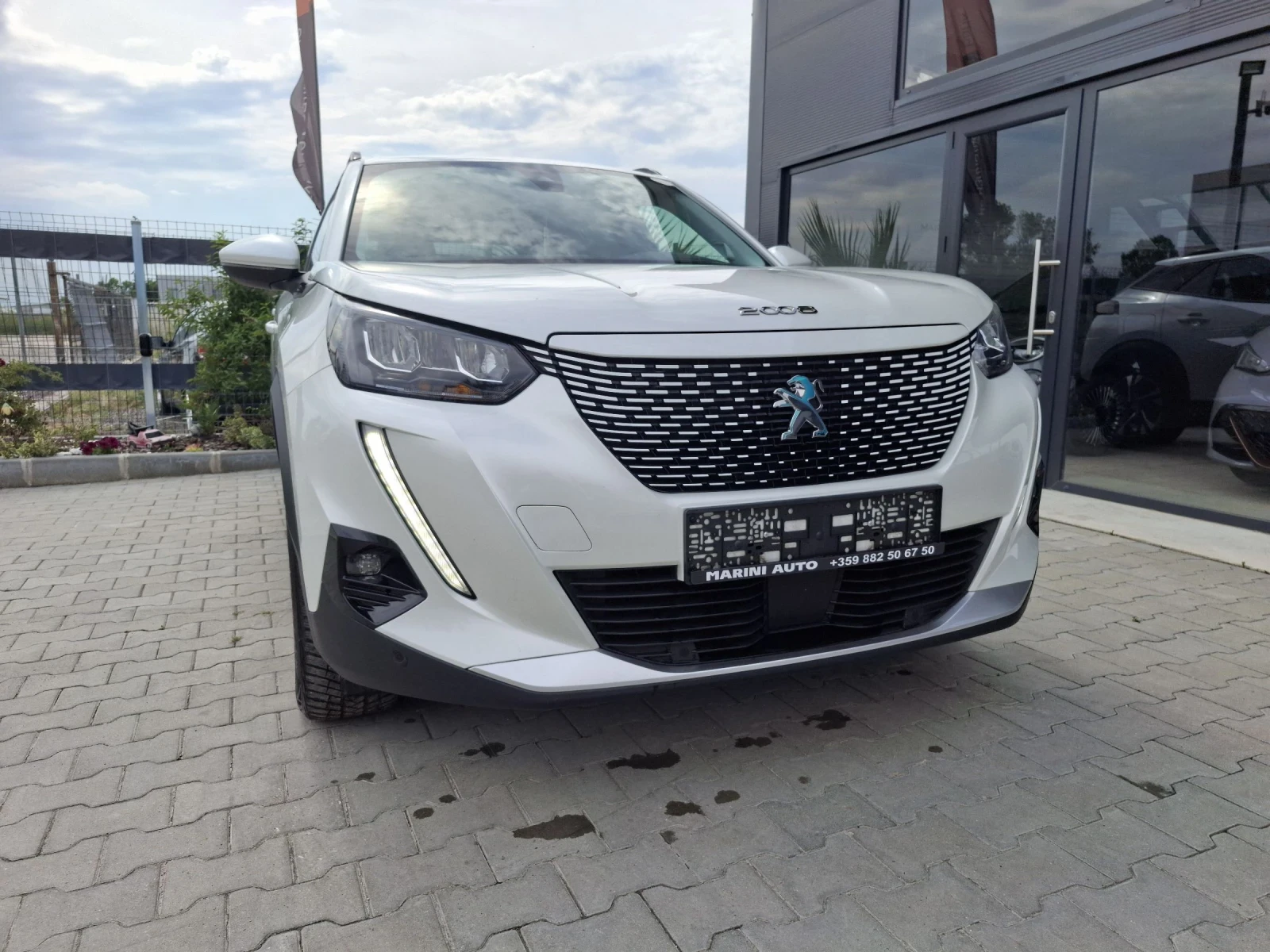 Peugeot 2008 57kw* * , снимка 9 - Автомобили и джипове - 54945342