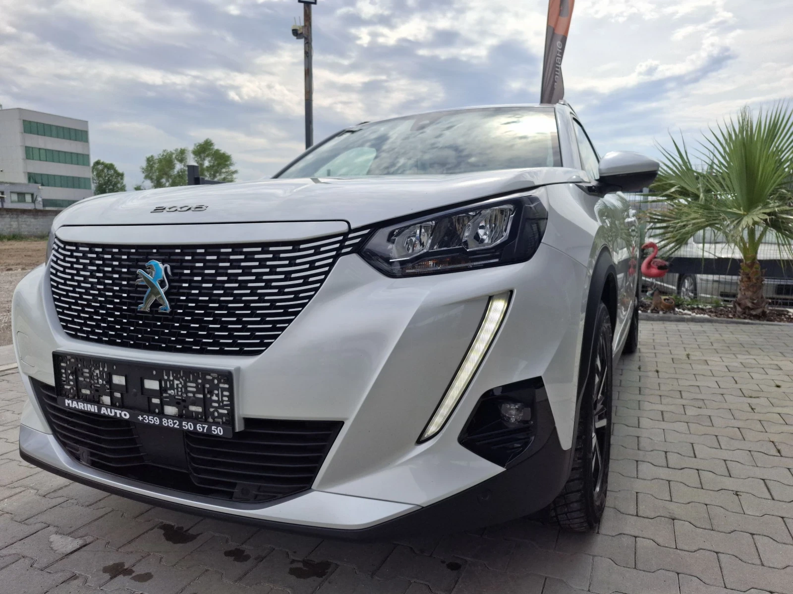 Peugeot 2008 57kw* * , снимка 11 - Автомобили и джипове - 54945342