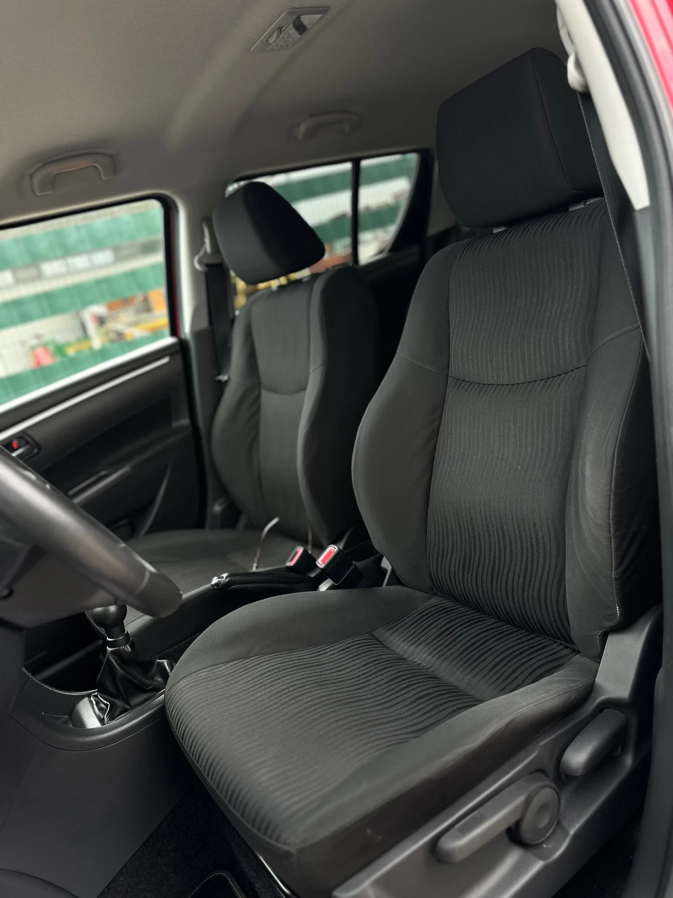 Suzuki Swift 1.2i 90ps !ПЕРФЕКТНО!, снимка 7 - Автомобили и джипове - 55003277