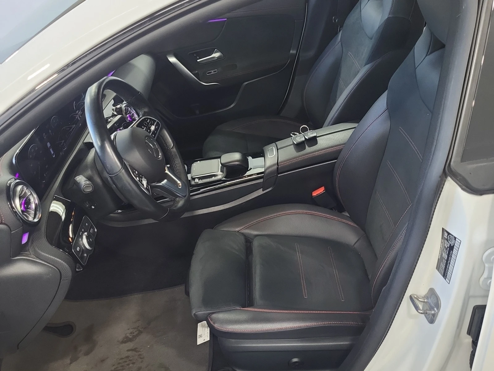 Mercedes-Benz CLA 250 4MATIC * * CARFAX * * АВТО КРЕДИТ * * , снимка 7 - Автомобили и джипове - 55049612