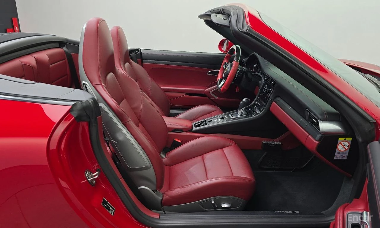 Porsche 911 CARRERA 4* GTS* F1 ВОЛАН* ОБДУХ* БЕЗ ИНЦИДЕНТИ, снимка 9 - Автомобили и джипове - 55352396