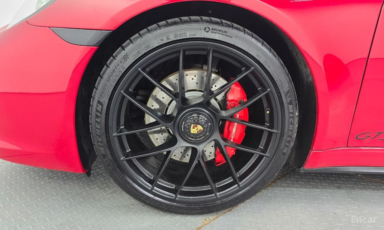 Porsche 911 CARRERA 4* GTS* F1 ВОЛАН* ОБДУХ* БЕЗ ИНЦИДЕНТИ, снимка 5 - Автомобили и джипове - 55352396