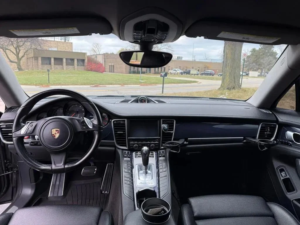 Porsche Panamera, снимка 11 - Автомобили и джипове - 55617724