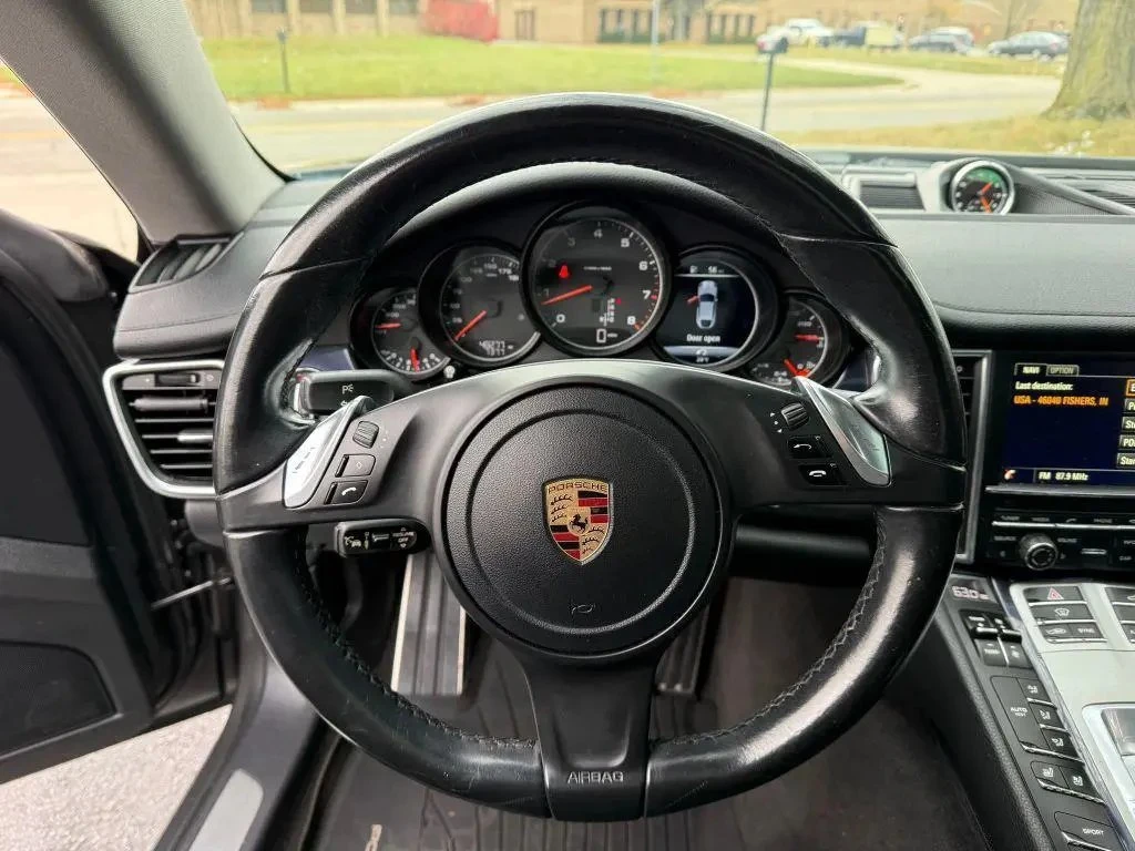Porsche Panamera, снимка 12 - Автомобили и джипове - 55617724