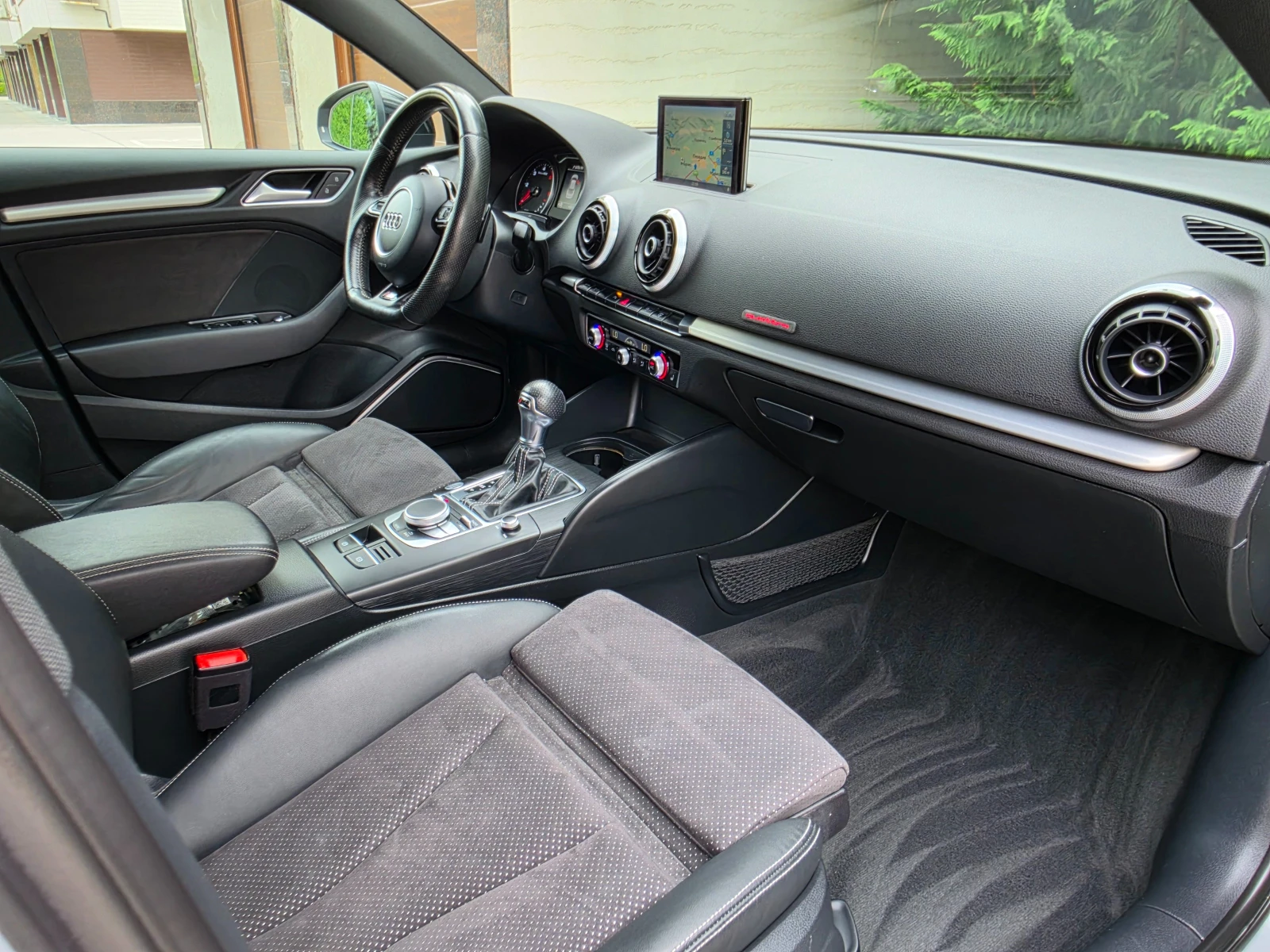 Audi A3 2.0 s-line 4x4 FULL , снимка 11 - Автомобили и джипове - 55656307