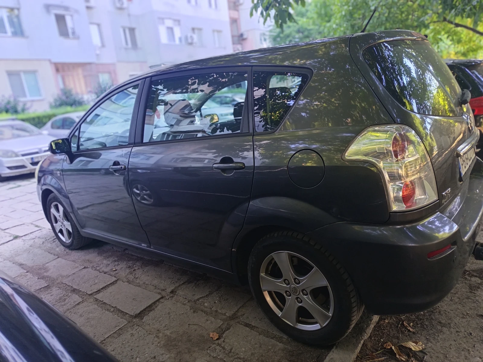 Toyota Corolla verso, снимка 3 - Автомобили и джипове - 55746798