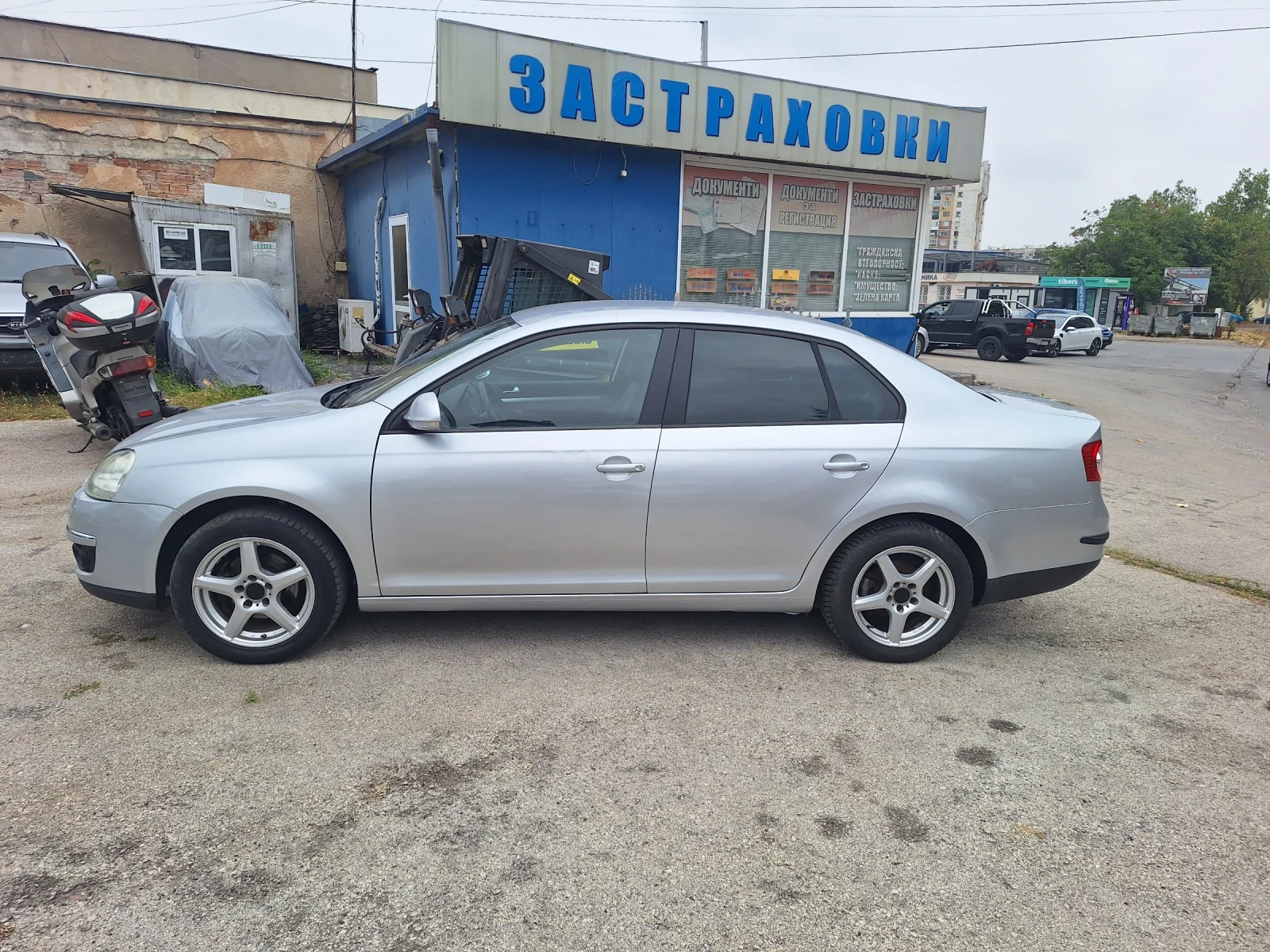 VW Jetta 1.6I 102кс. Eu4/Климатроник/Подгрев/Germany, снимка 8 - Автомобили и джипове - 55879629