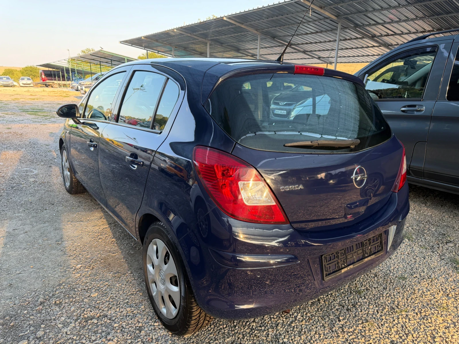 Opel Corsa 1.4 i 90 ks, снимка 6 - Автомобили и джипове - 56205580