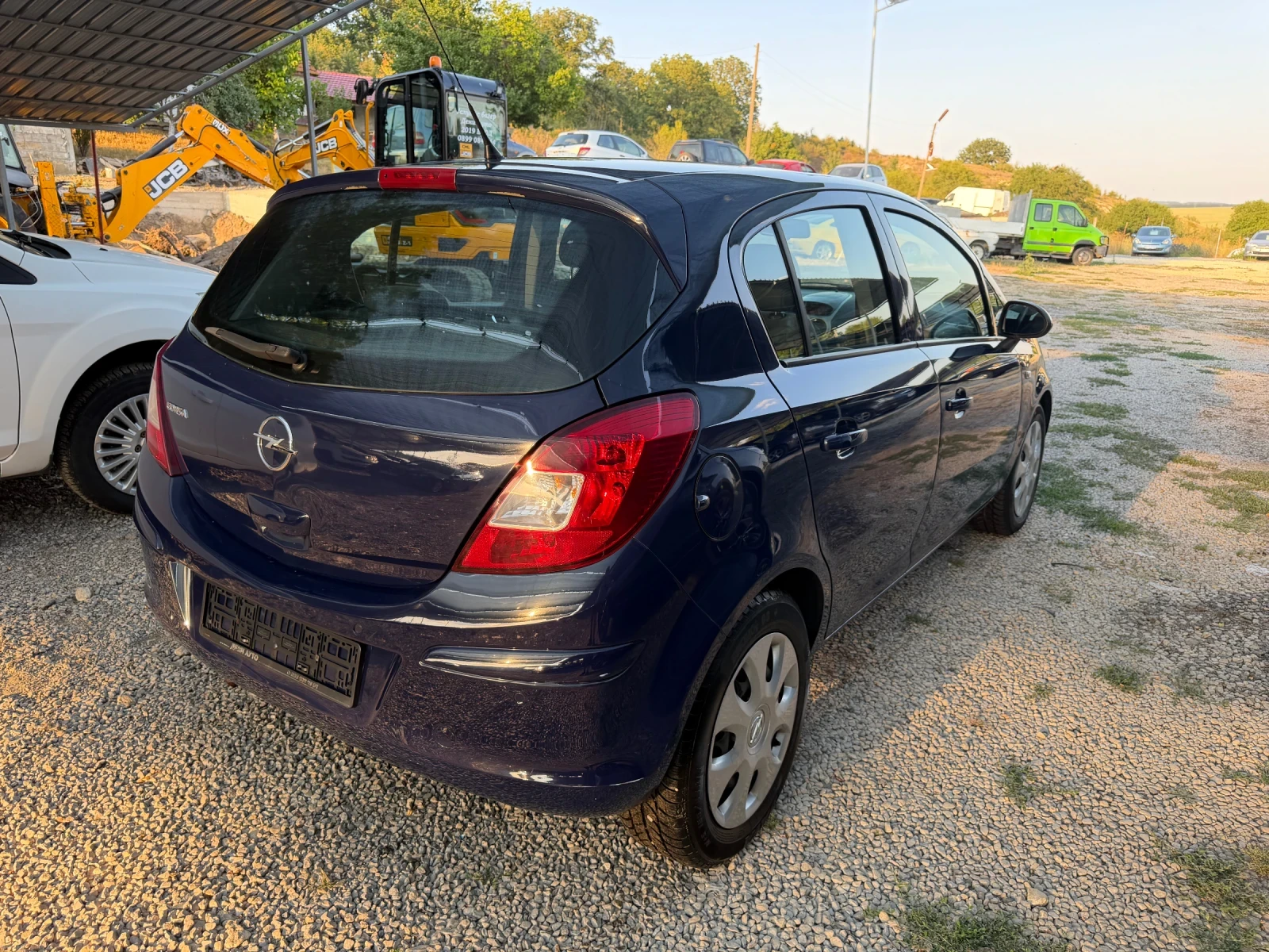 Opel Corsa 1.4 i 90 ks, снимка 4 - Автомобили и джипове - 56205580