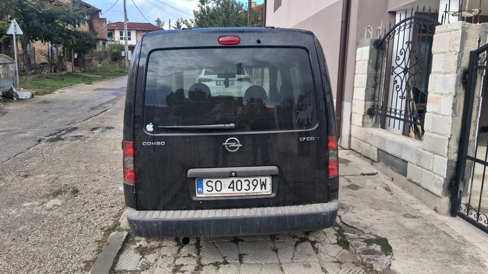 Opel Combo 1.7cdti 101K.C. 4+ 1, снимка 4 - Автомобили и джипове - 56214392