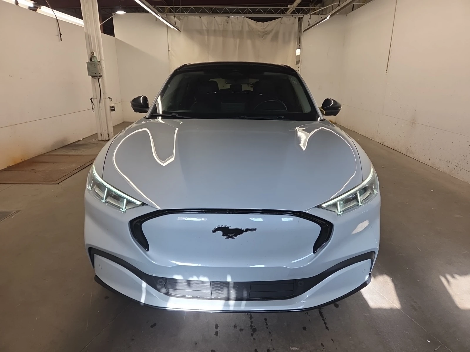 Ford Mustang Mach-E Premium* AWD, снимка 2 - Автомобили и джипове - 56629083