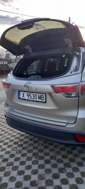 Toyota Highlander LE, снимка 4