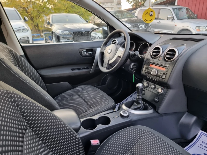 Nissan Qashqai 2.0DCI , снимка 16 - Автомобили и джипове - 47640602