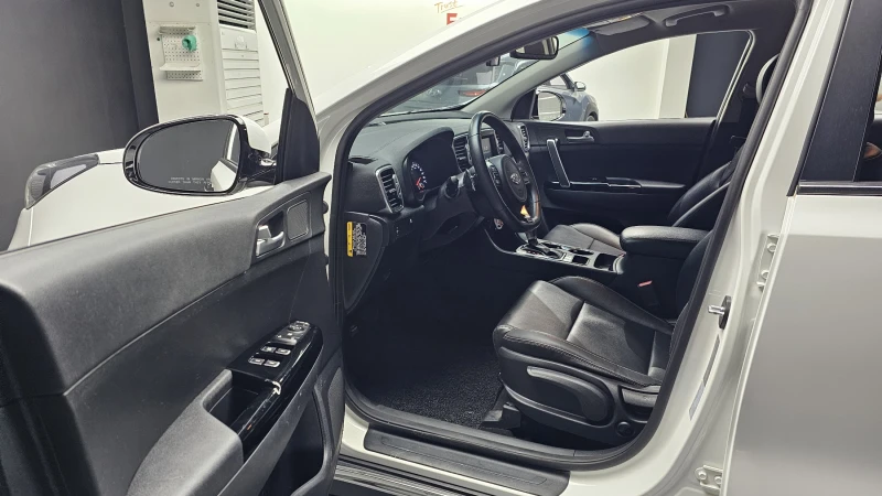 Kia Sportage 2.0 2WD TRENDY autogeorge.com, снимка 10 - Автомобили и джипове - 51903248