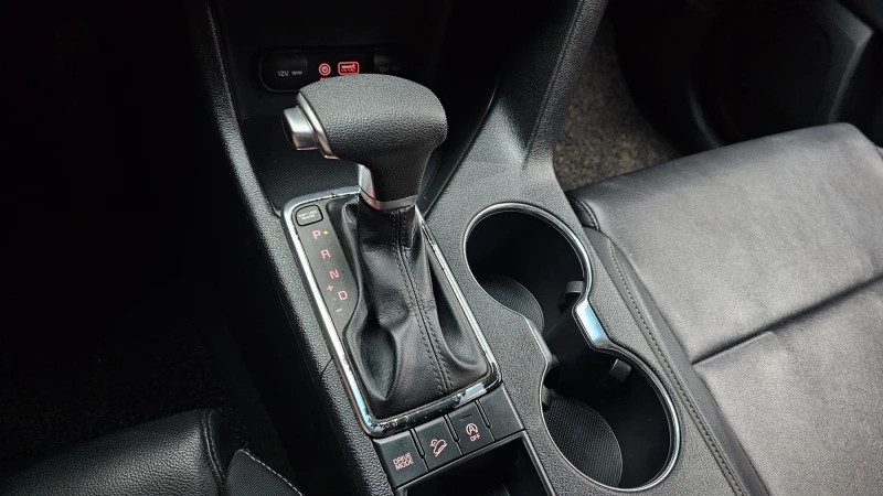 Kia Sportage 2.0 2WD TRENDY autogeorge.com, снимка 9 - Автомобили и джипове - 51903248