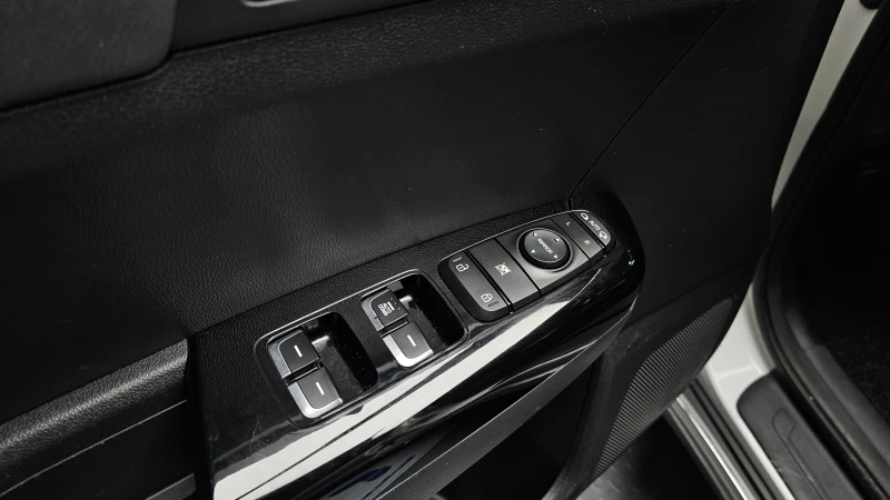 Kia Sportage 2.0 2WD TRENDY autogeorge.com, снимка 17 - Автомобили и джипове - 51903248