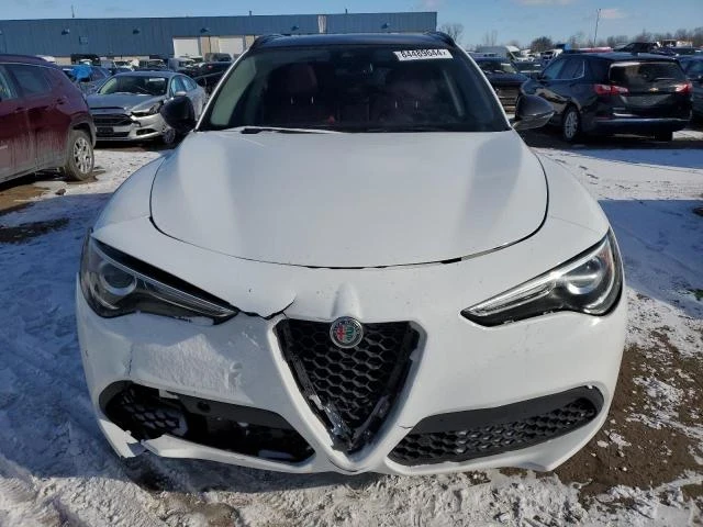 Alfa Romeo Stelvio, снимка 5 - Автомобили и джипове - 48720788