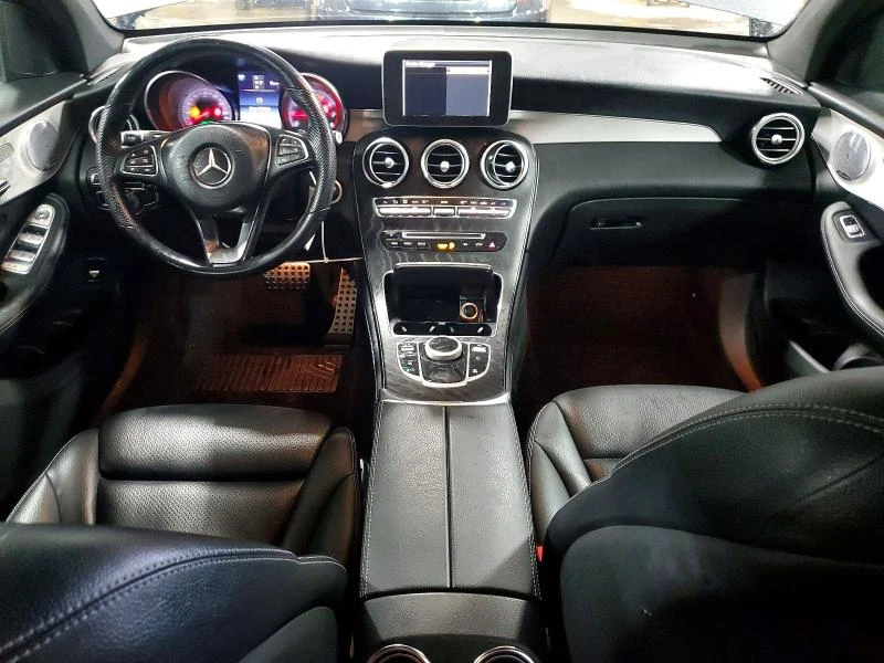 Mercedes-Benz GLC 300 2.0L 4 ALL WHEEL DRIVE, снимка 9 - Автомобили и джипове - 53713519