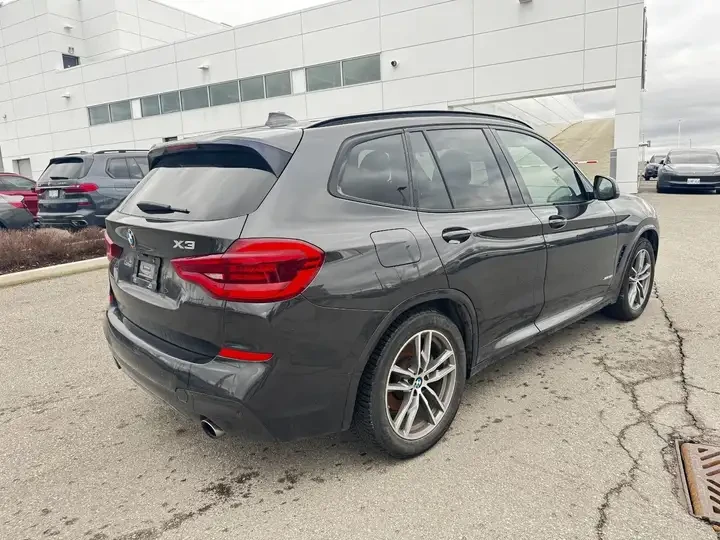 BMW X3 M* SPORT* LANE* ASSIST* 360КАМЕРА* ПАНОРАМА* , снимка 2 - Автомобили и джипове - 54443410