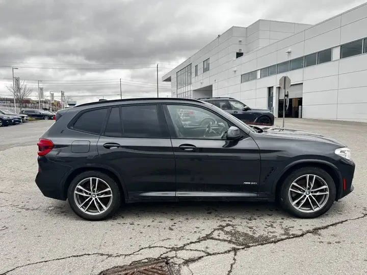 BMW X3 M* SPORT* LANE* ASSIST* 360КАМЕРА* ПАНОРАМА* , снимка 6 - Автомобили и джипове - 54443410